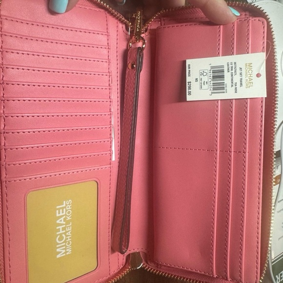 Michael Kors Continental Wallet - NWT - Picture 2 of 4